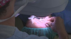 VšZP odhalila nelegálne praktiky jednodňových chirurgií. Odmieta s nimi podpísať zmluvu