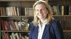 Nová šéfka rakúskej diplomacie Karin Kneisslová navštívi ako prvé Slovensko