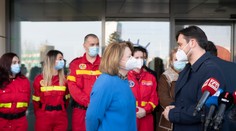 V boji s pandémiou nám prišli pomôcť lekári a sestry z Rumunska