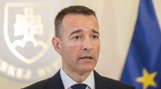 Hra na neutralitu je nebezpečná, varuje Drucker. Koalícia podľa neho naháňa voličov Republiky