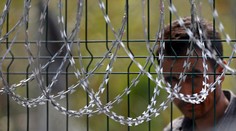 V miestach, kadiaľ prechádzajú migranti, môžu byť zabudnuté míny