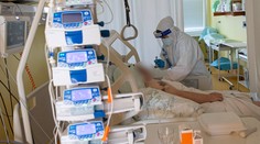 V pondelok odhalili viac ako 2 200 prípadov covidu, počet úmrtí presiahol hranicu 8000