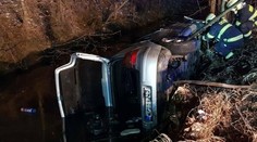 Auto plné mladých ľudí havarovalo na Šumave. Bilancia je mimoriadne tragická