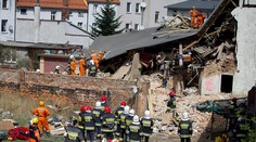 Zo sutín zrúteného domu v Poľsku napokon vytiahli šesť obetí