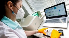 Svet začína strašiť nová verzia omikronu. Rýchlo sa šíri najmä v Európe