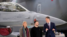 Ukrajina chce časť stíhačiek F-16 nechať v zahraničí. Budú to legitímne ciele, znie reakcia Moskvy