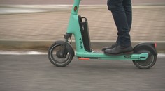 Povinné poistenie na elektrokolobežky si zatiaľ vybavovať nemusíte. Realitou bude zrejme až neskôr