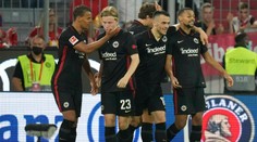 Bayern Mníchov neudržal vedenie a prvýkrát v sezóne prehral v domácej súťaži