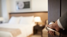 Hotel v Nemecku zaviedol nové pravidlá. Ľudí to rozdelilo do dvoch skupín