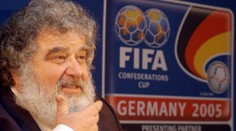 Bývalý vysoký funkcionár FIFA priznal úplatky pri MS 1998 i 2010