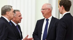 Začali sa rokovania Ukrajiny, Ruska a Spojených štátov. Je to prvá trojstranná schôdzka o ukončení vojny