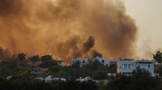 Nové požiare v dvoch gréckych mestách. Už začali s evakuáciou predmestí