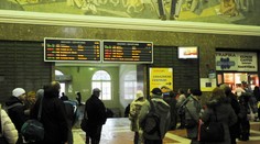 Policajti dnes večer evakuovali Hlavnú stanicu v Bratislave, kvôli údajnej bombe