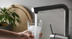 Zásoby vody na Slovensku sú síce nadpriemerné. Napriek tomu je naša voda v ohrození