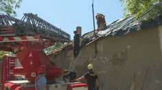 Obce sa spamätávajú z krupobitia. Desiatky rodín na východe netušia, z čoho zaplatia opravy domov