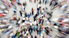 Prečo mladí ľudia volia extrémizmus? Analytici v tom majú jasno