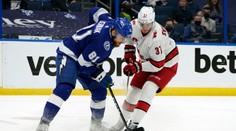 Tampa sa priblízila postupu, Boston sa dotiahol na Islanders