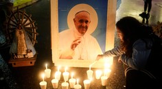 Nie je to iba smútok. Veriaci cítia aj vieru vo večný život pápeža Františka