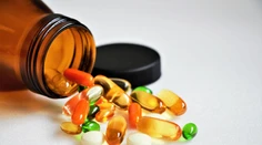 Riziká kombinovania vitamínov. Tieto výživové doplnky nikdy neužívajte naraz