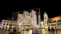 Nočný zákaz vychádzania sa skončí v pondelok