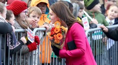 Kate Middleton vyvolala šialenstvo. Koľko rozruchu spraví jeden kabát