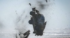 VIDEO: Hrozivá nehoda na púštnej rely. Deväť premetov a auto na šrot