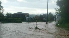 Prietrž mračien ochromila dopravu v Humennom