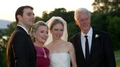 Obama nečakane podporil Clintonovú v súboji o prezidentské kreslo