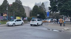 Pred bratislavskou školou skúšajú experiment. Ulicu zavrú pre autá, aby boli deti viac v bezpečí