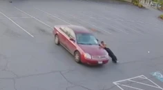 VIDEO: Odťah auta sa zvrtol na neuveriteľnú grotesku. Policajti po pozretí záznamu neveriacky krútili hlavami