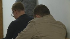 Od mužov vylákali intímne fotky, potom ich vydierali. Osem obvinených spoznalo tresty