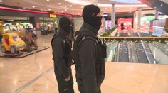 Boli sme sa pozrieť, ako polícia kontroluje zákaz vychádzania