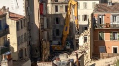 Vo francúzskom Marseille sa zrútil viacpodlažný dom. Hlásia najmenej šesť obetí