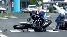 Kaskadéri autenticky zrekonštruovali najčastejšie zrážky motorkárov