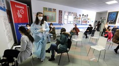 EMA neodporúča vakcínu od AstraZenecy ľuďom so syndrómom kapilárneho úniku