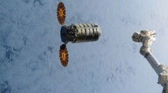 Ruská vesmírna loď vezúca experimentálny nanosatelit smeruje k ISS