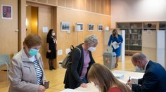 Na Slovensku vyhrala v českých parlamentných voľbách koalícia SPOLU