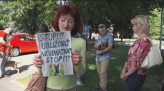 V Trebišove protestovali proti týraniu psov: Po zverejnení záberov sa prípadu ujala polícia