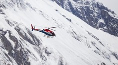 Klientom mali úmyselne vyvolávať nevoľnosti. Za následné záchrany z hôr zinkasovali milióny