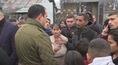 Rómovia žalujú hnutie Slovensko za 500 eur. Matovičovci prišli reagovať priamo do osady