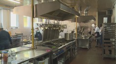 V reštaurácii, do ktorej pustia iba zaočkovaných, môže obsluhovať nezaočkovaný personál