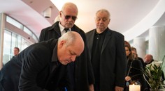 FOTO a VIDEO: Priatelia, rodina i verejnosť sa rozlúčili s Mariánom Geišbergom (†64)