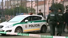 Šialenec z Nitry! Žiada prepustenie väzňov, inak budú umierať ľudia
