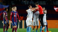 VIDEO: Girona si poradila aj s Barcelonou a ostala na čele. Jeden duel sa nedohral