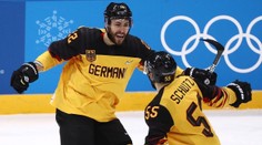 VIDEO: Kanada zlatý hetrik nezavŕši. Nemci senzačne postúpili do finále