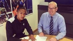 Zabudnite na Ronalda či Beckhama. V porovnaní s týmto futbalistom sú "chudobní príbuzní"