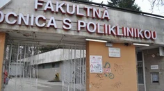 Pacientku s bolesťami privítal v nemocnici opitý urológ