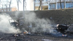 Ruské jednotky postupujú, úrady v Kyjeve varovali pred pouličnými bojmi