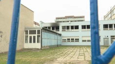 Mladík podpálil autá, vlastnú školu a sám zhorel v plameňoch. Prípad z Bratislavy vyšetrujú