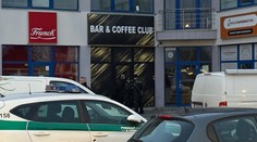 Hrozivý nález v bratislavskom bare. Muž (†45) mal sedem bodných rán a podrezané hrdlo